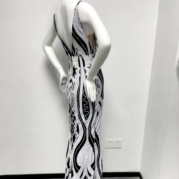 Black and White Graphic Contrast Sequined and Contrast Mesh Mermaid Maxi… - Picture 15 of 16